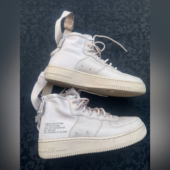 (GS) Nike SF Nike Air Force 1 Mid
'Silt Red' AJ0424-600 size 6Y - Picture 5 of 12